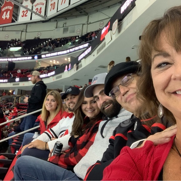 Meet your Posher, Pam - Picture 13 of 15